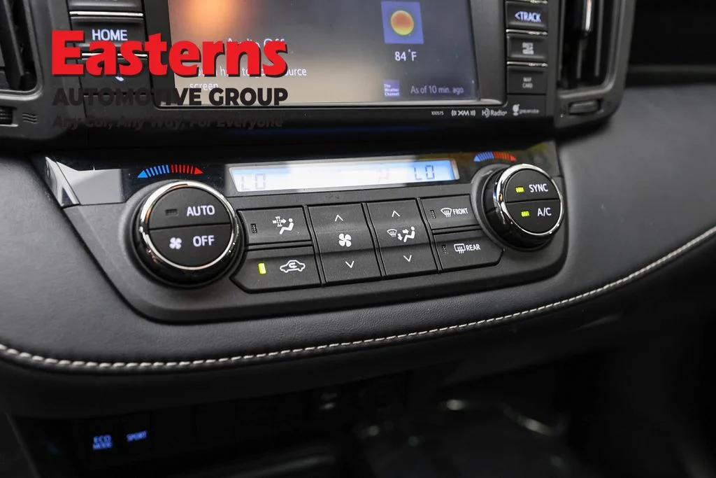 Used 2017 Blue Toyota XLE image 20