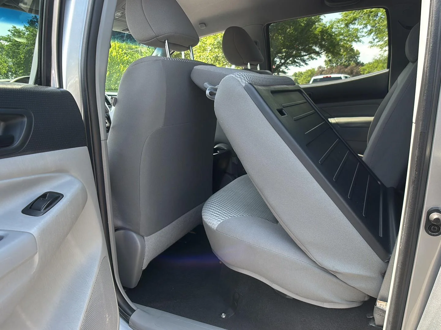 Used 2014 Silver Sky Metallic Toyota  image 27
