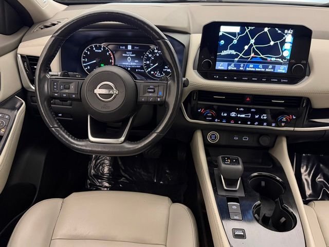Used 2023 Super Black Nissan SL image 29