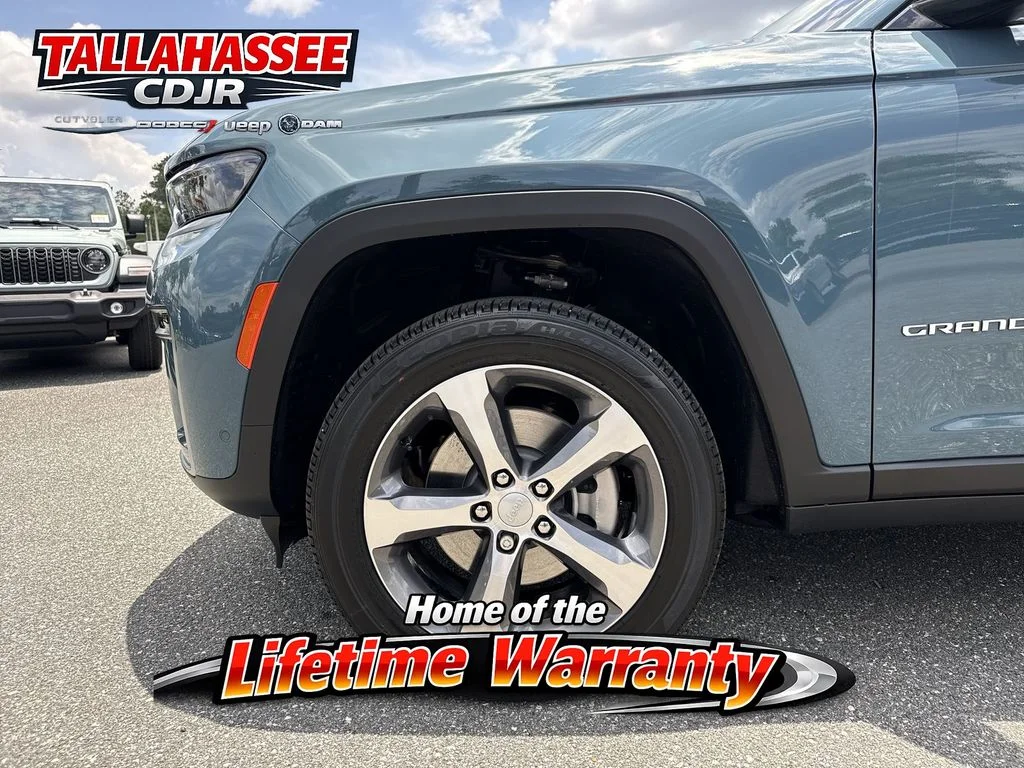 New 2026 Steel Blue Exterior Paint Jeep Limited image 13