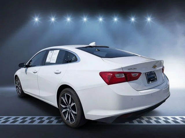 Used 2024 Summit White Chevrolet LT image 5