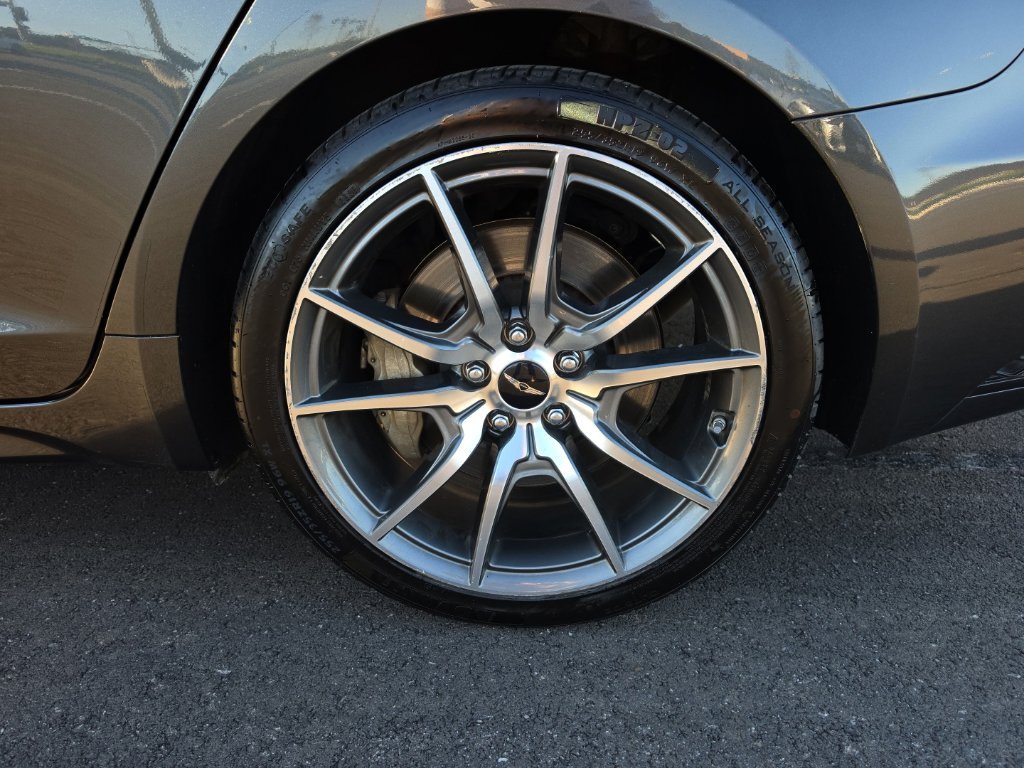 Used 2025 Gray Genesis 2.5T image 30