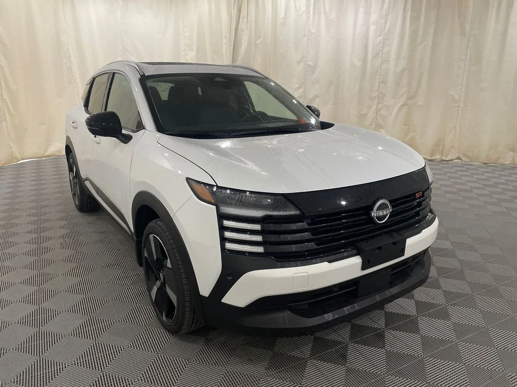 New 2026 Aspen White Tricoat Nissan SR image 4