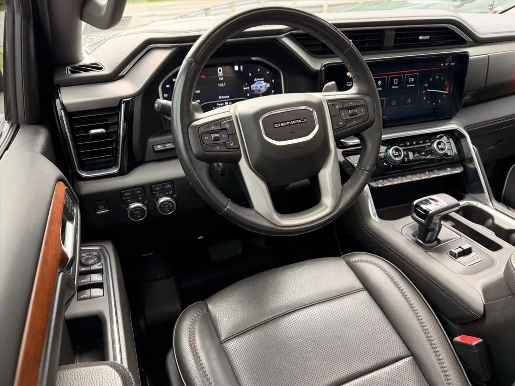 Used 2023 Black GMC Denali image 7