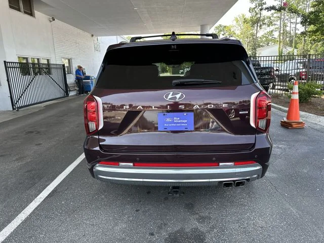 Used 2023 Red Hyundai Calligraphy image 27