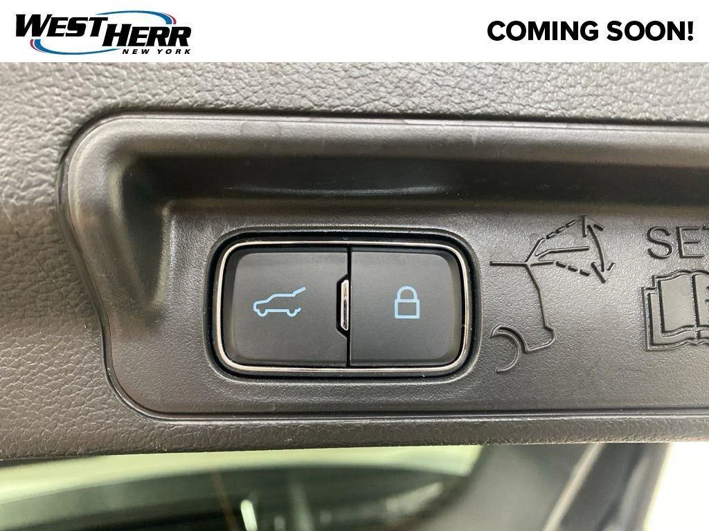 Used 2024 Silver Metallic Ford XLT image 23