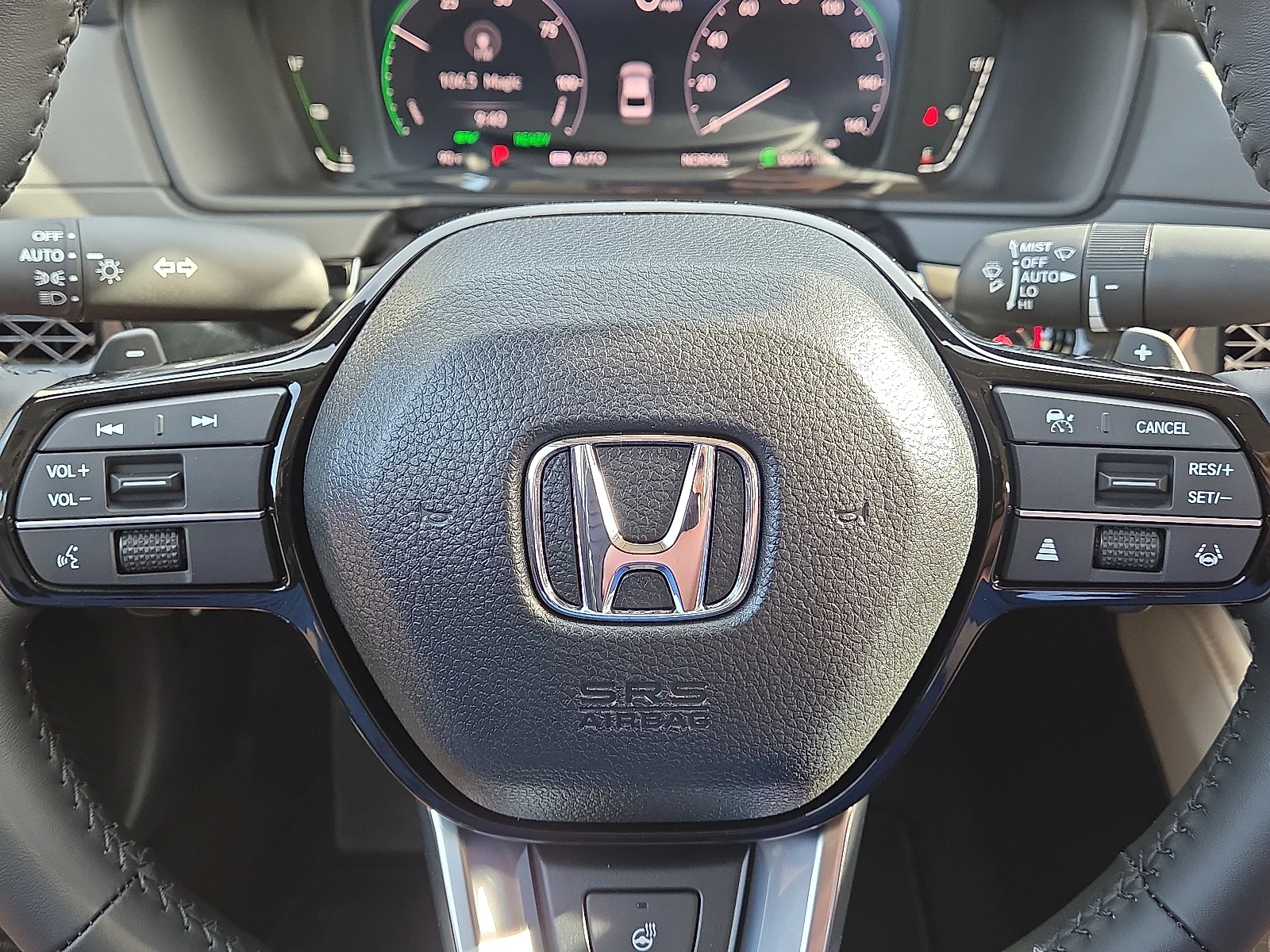 New 2026 Urban Gray Pearl Honda Touring Hybrid image 12