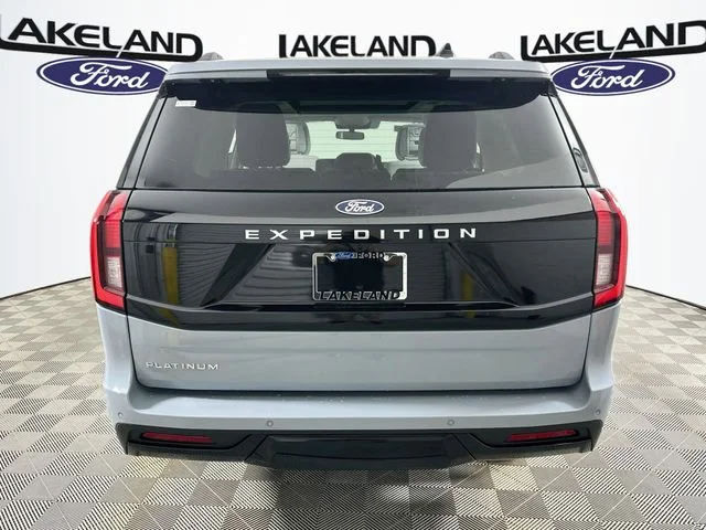New 2027 Gray Ford Platinum image 4