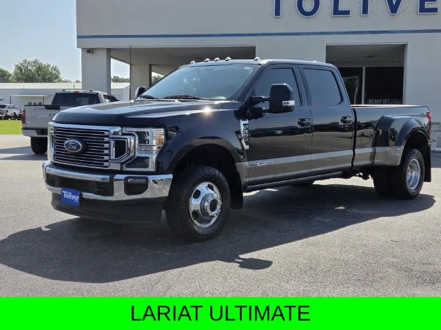 Used 2022  Ford Lariat image 4