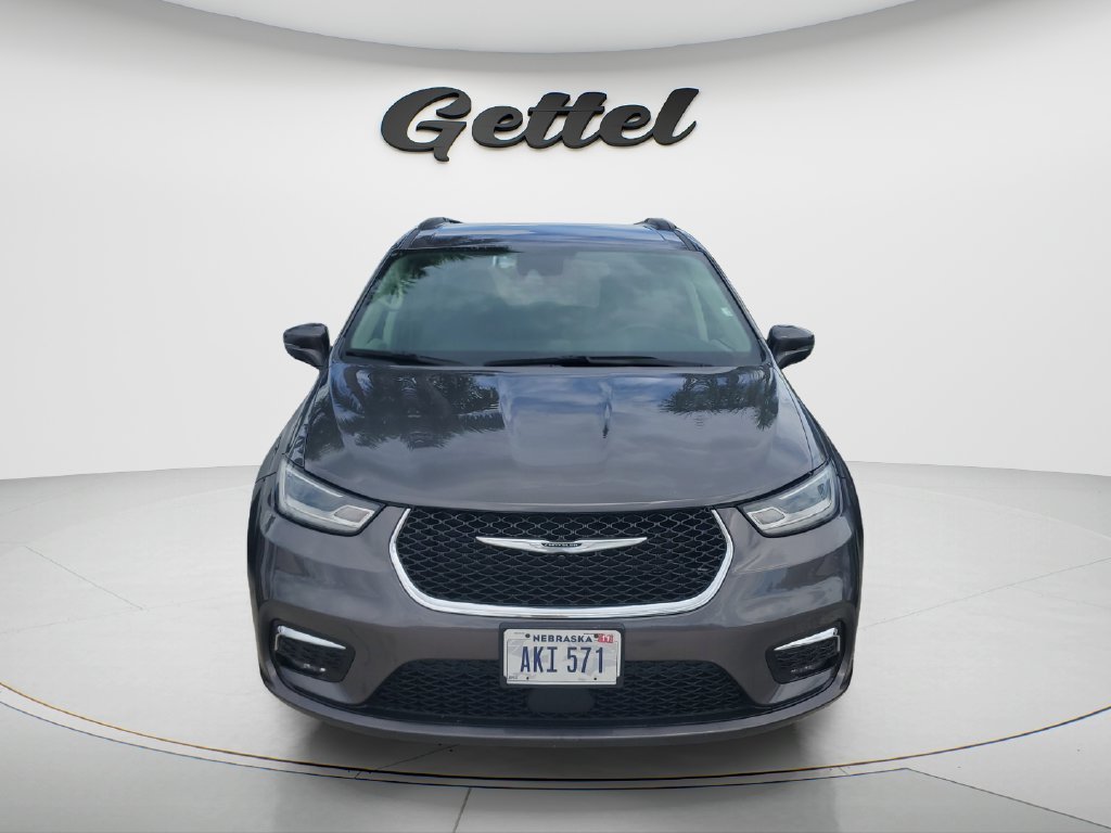 Used 2022 Gray Chrysler Touring L image 2