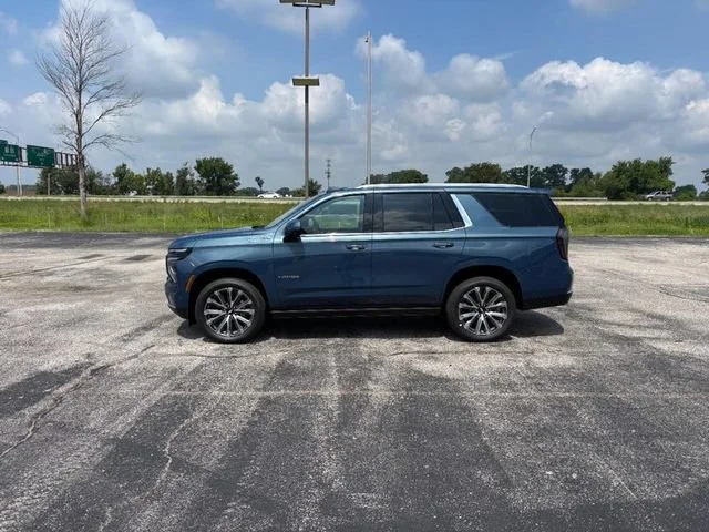 New 2026 Lakeshore Blue Metallic Chevrolet High Country image 2