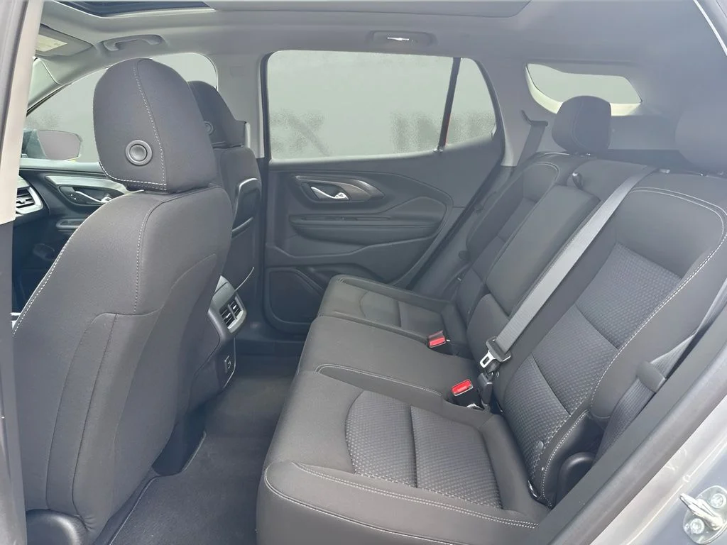Used 2024 Silver GMC SLE image 12