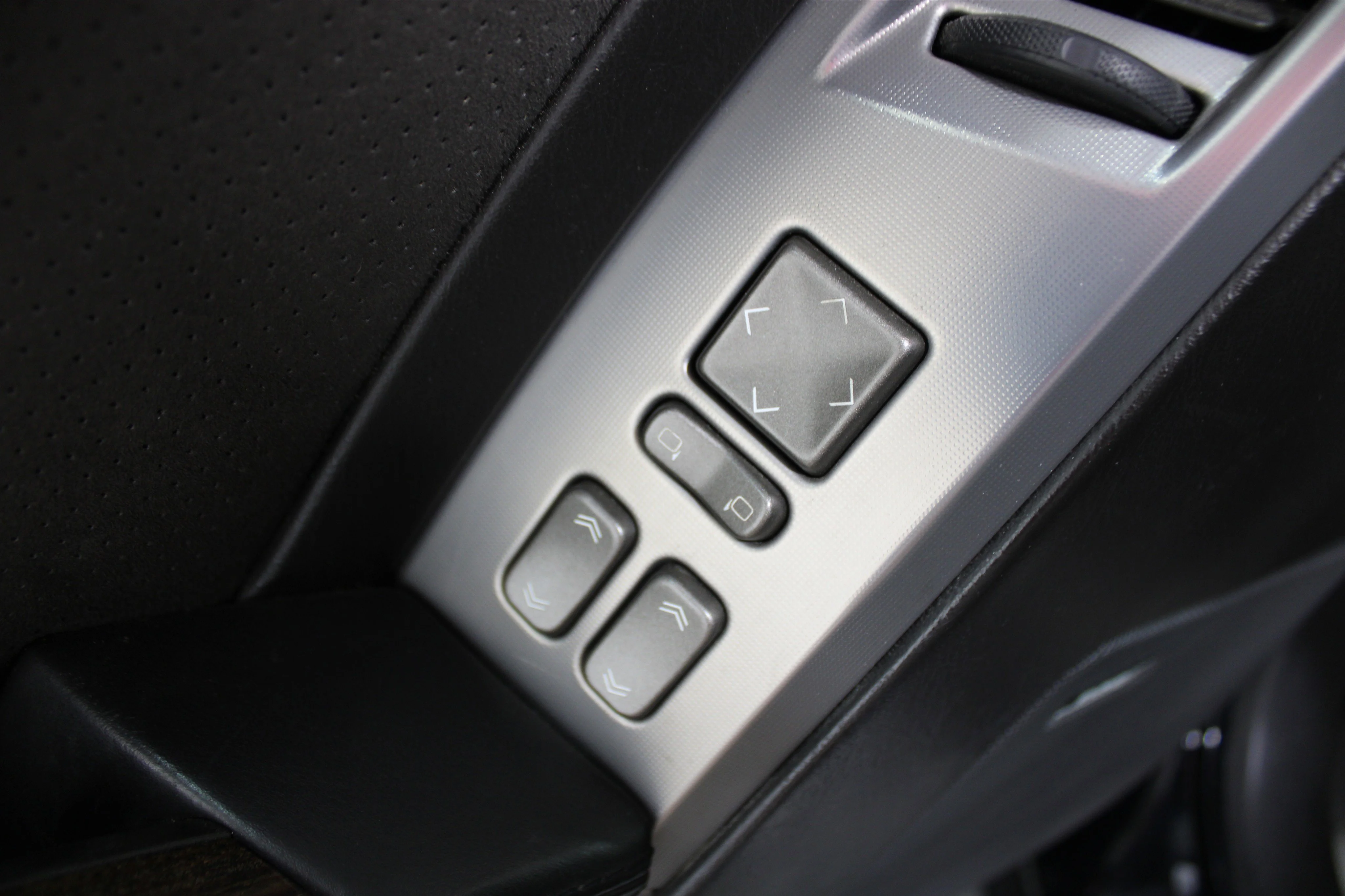 2007 Cadillac XLR V - Photo 7