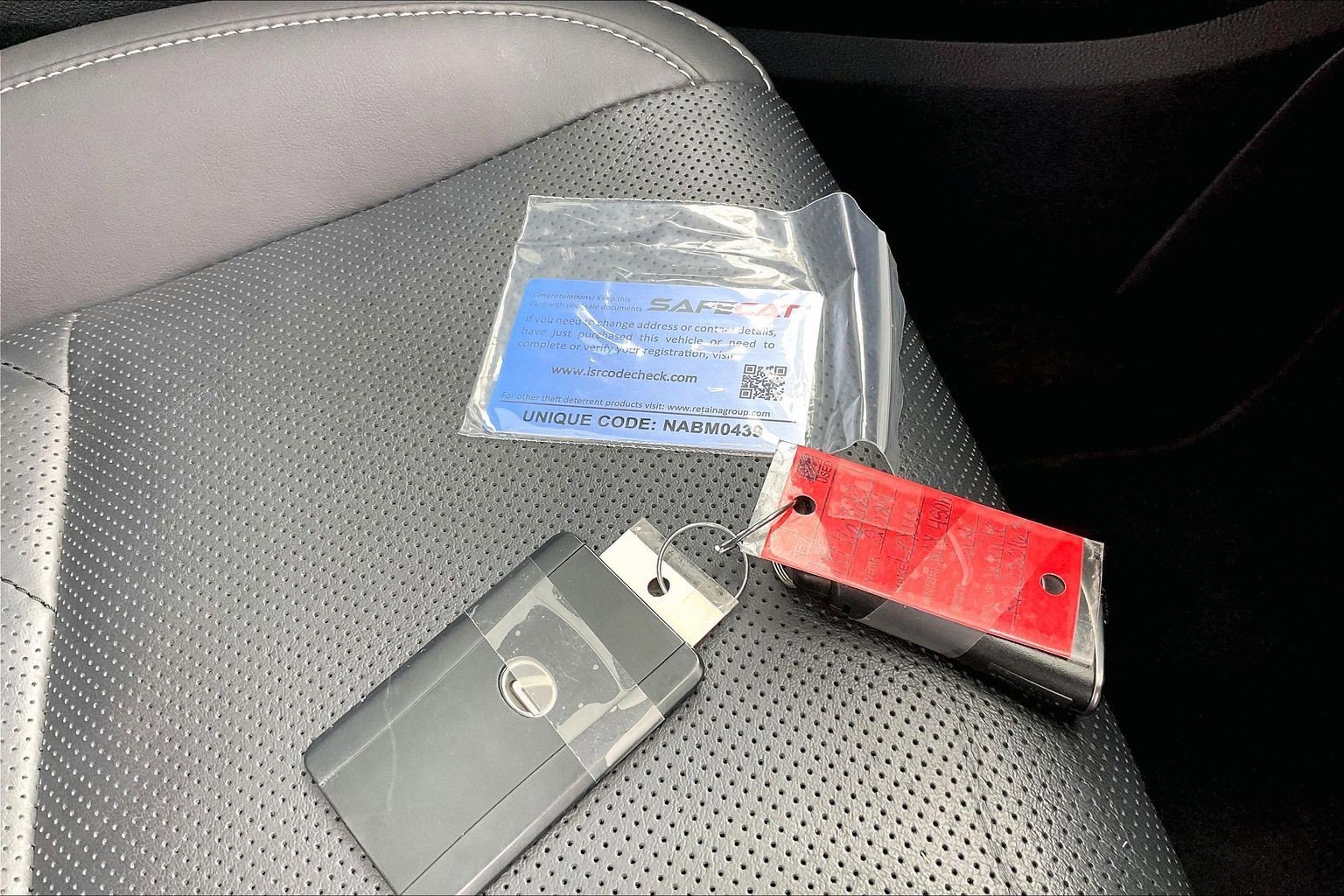 2024 Lexus NX 450h+ Luxury photo 3