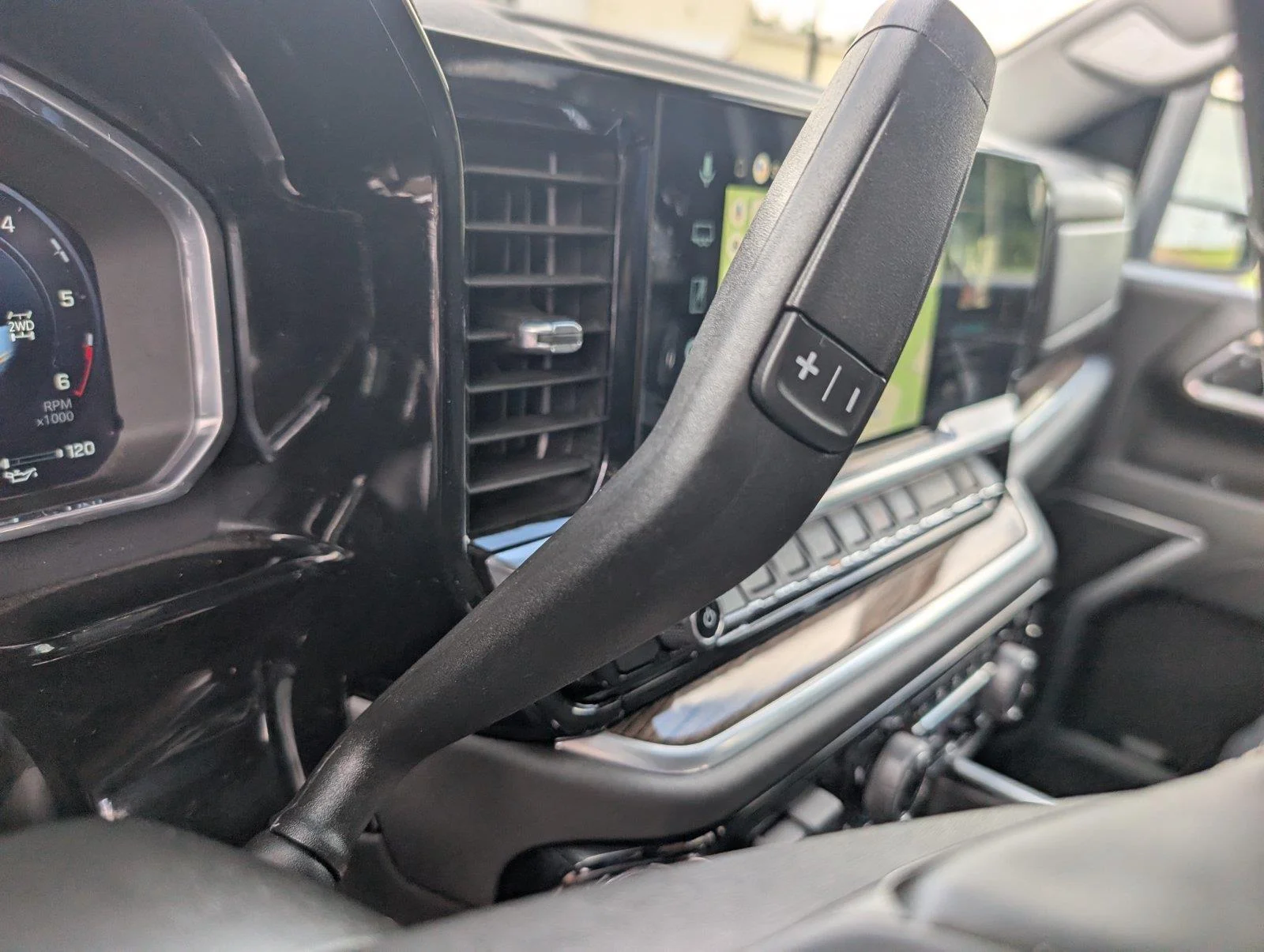 Used 2026 Summit White Chevrolet LT image 25