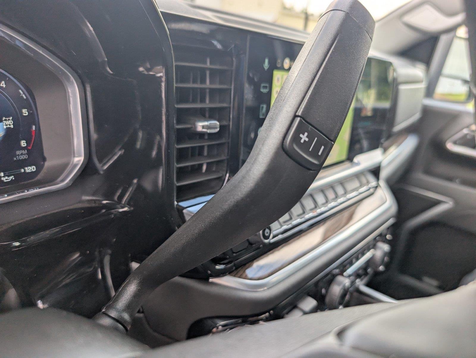 Used 2026 Summit White Chevrolet LT image 25