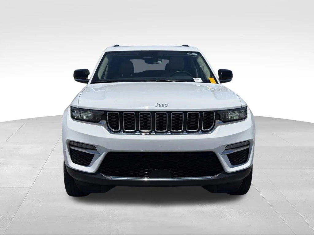 Used 2022 White Jeep Limited image 22