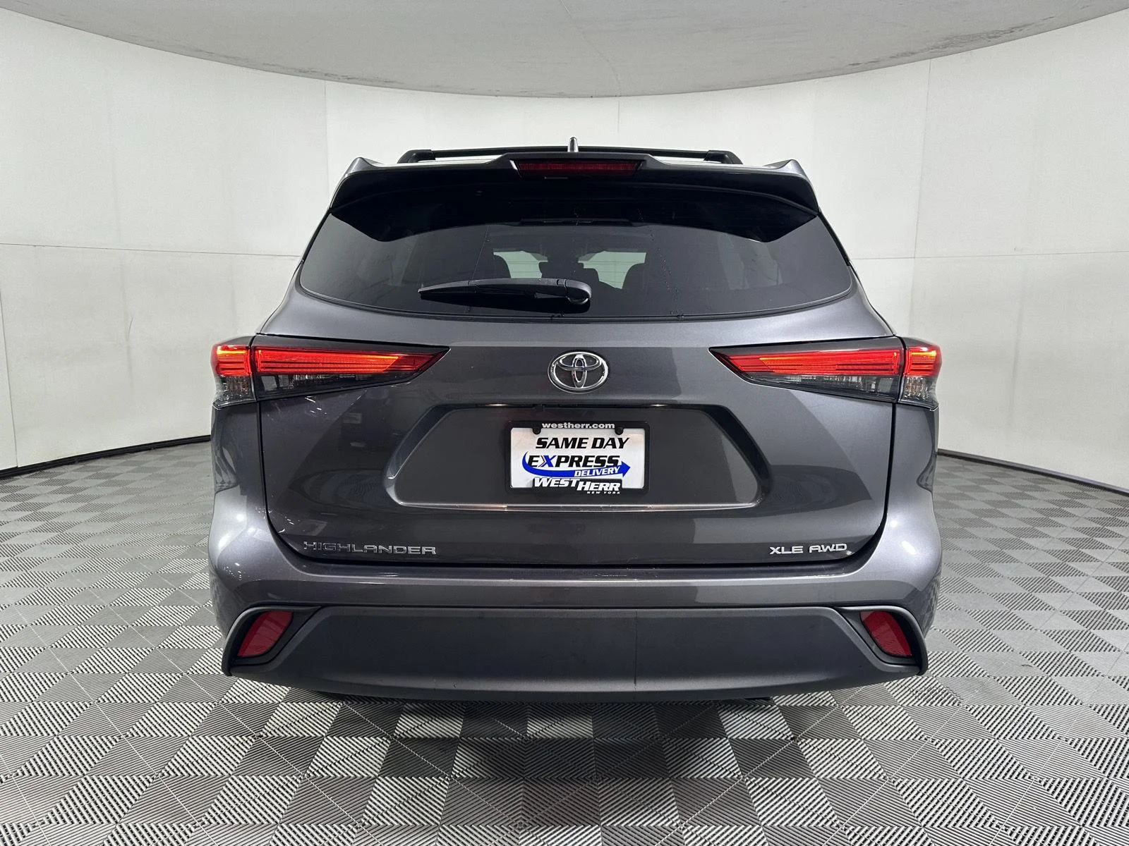 Used 2023 Magnetic Gray Metallic Toyota XLE image 9