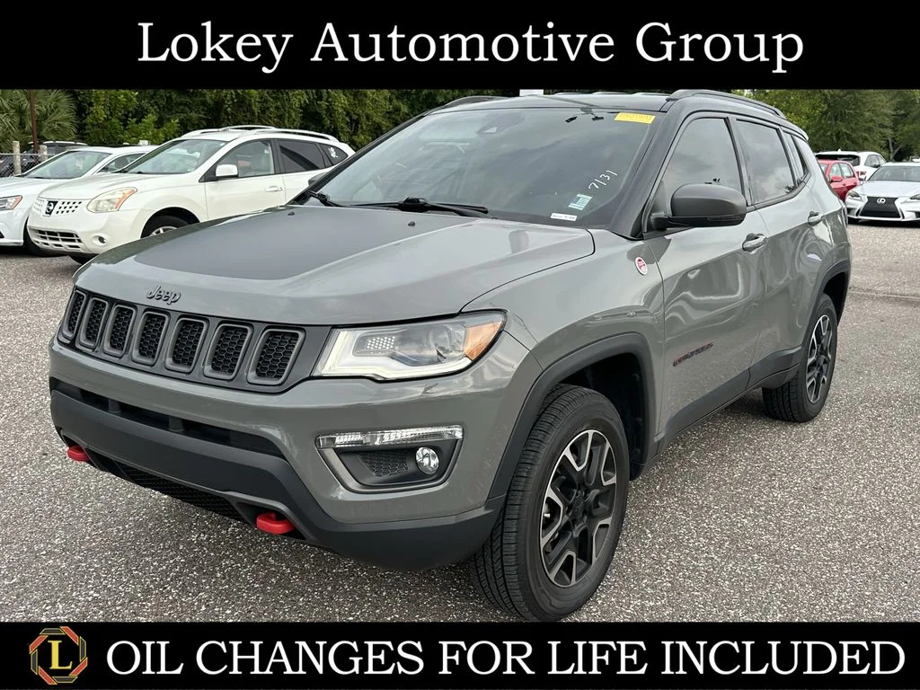 Used 2021 Gray Jeep Trailhawk image 1