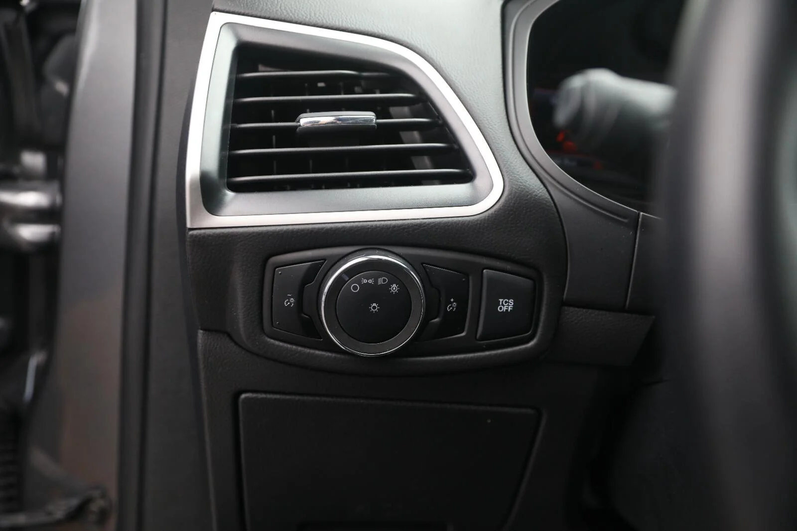 Certified Used 2024 Carbonized Gray Ford SEL image 45