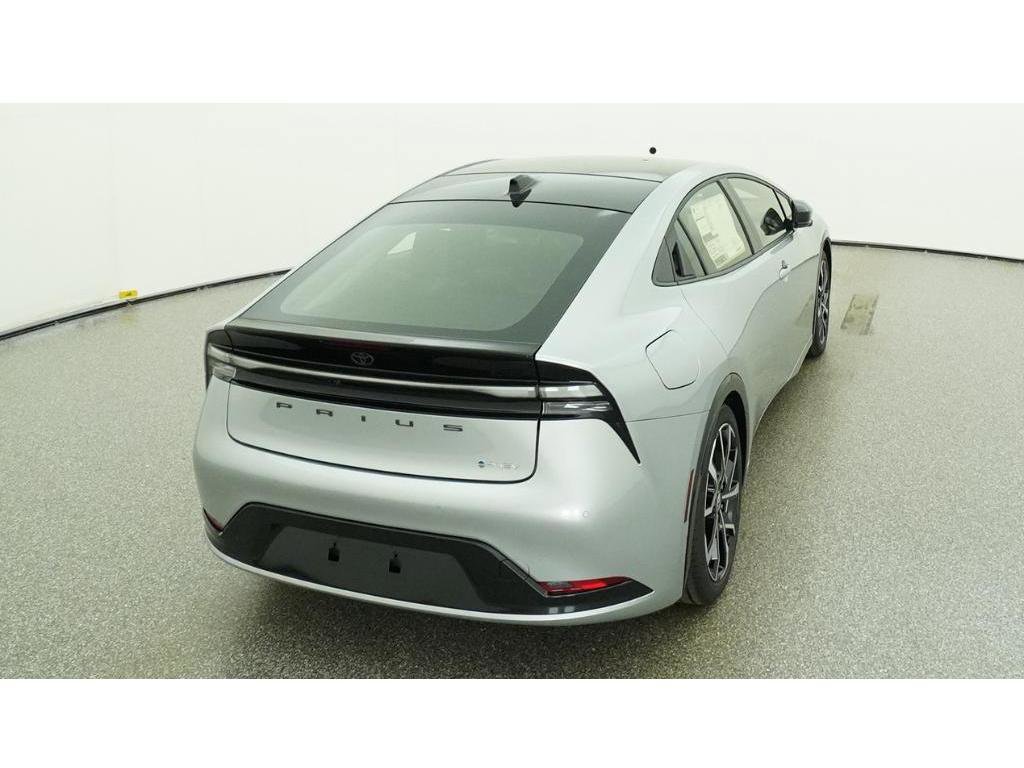 New 2026 Cutting Edge Toyota XSE image 8