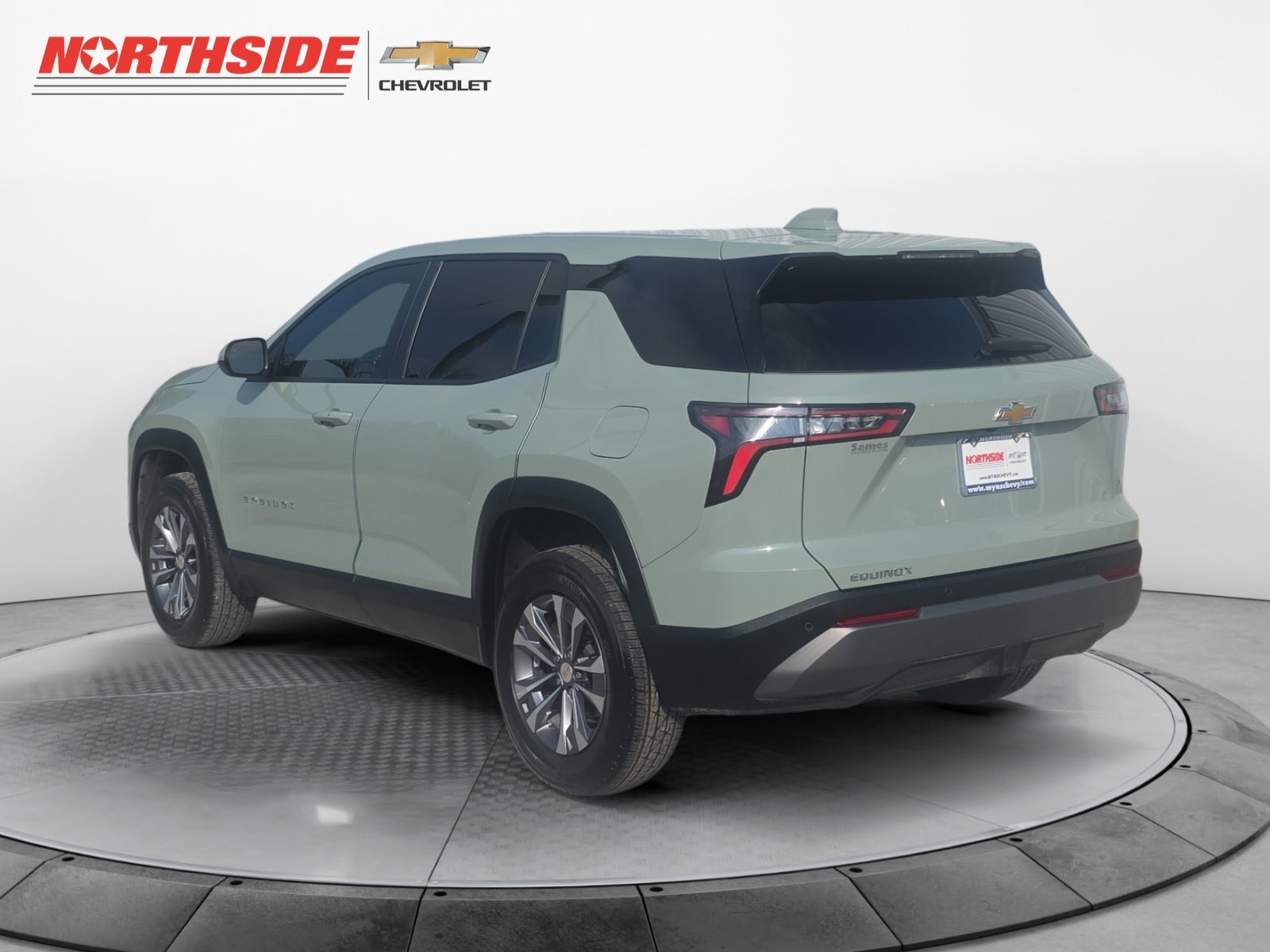 Used 2026 Green Chevrolet LT image 5