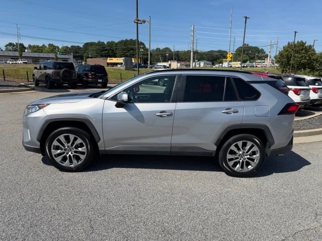 Certified Used 2020 Silver Sky Metallic Toyota XLE Premium image 5