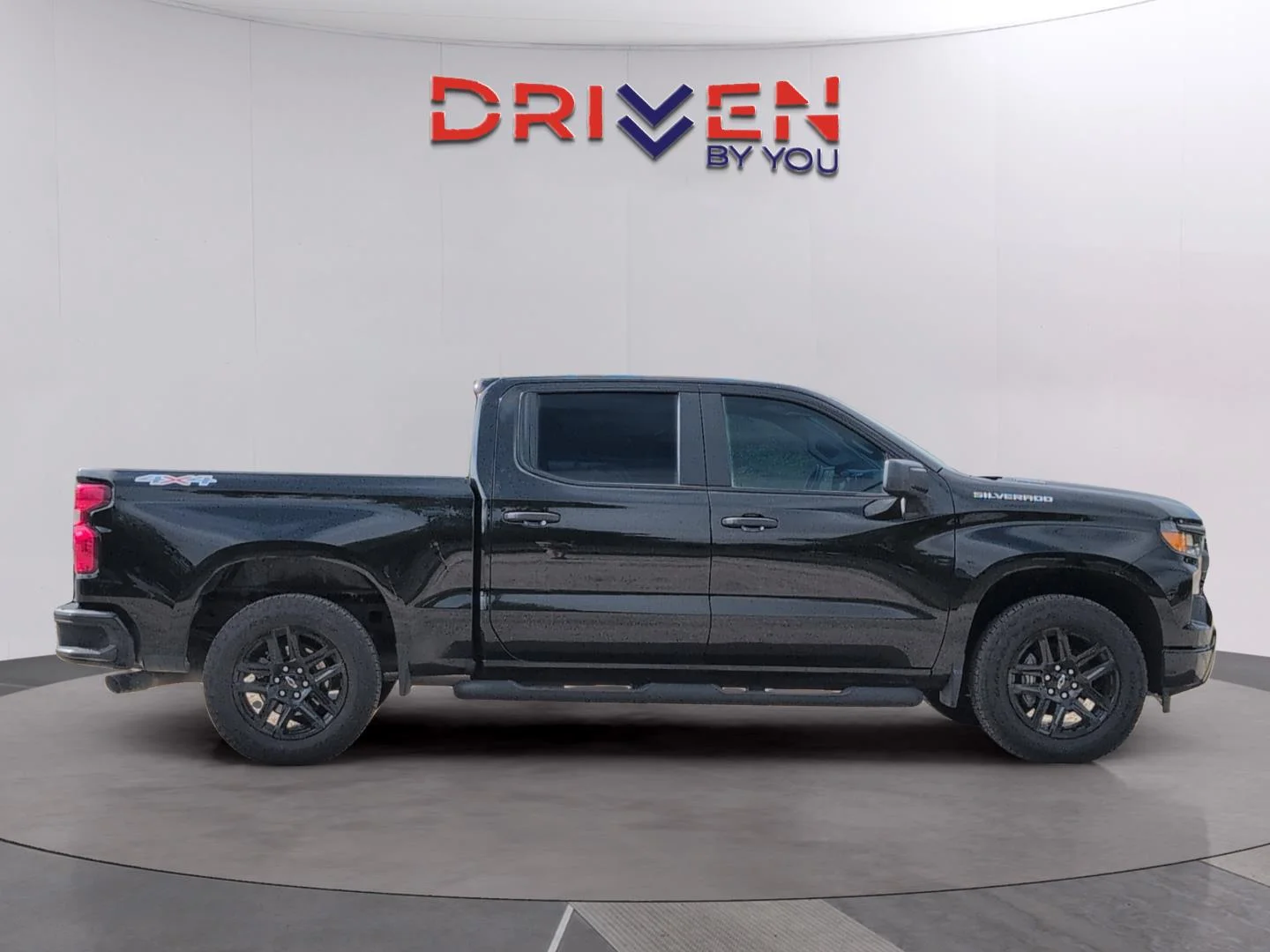 Used 2025 Black Chevrolet Custom image 6