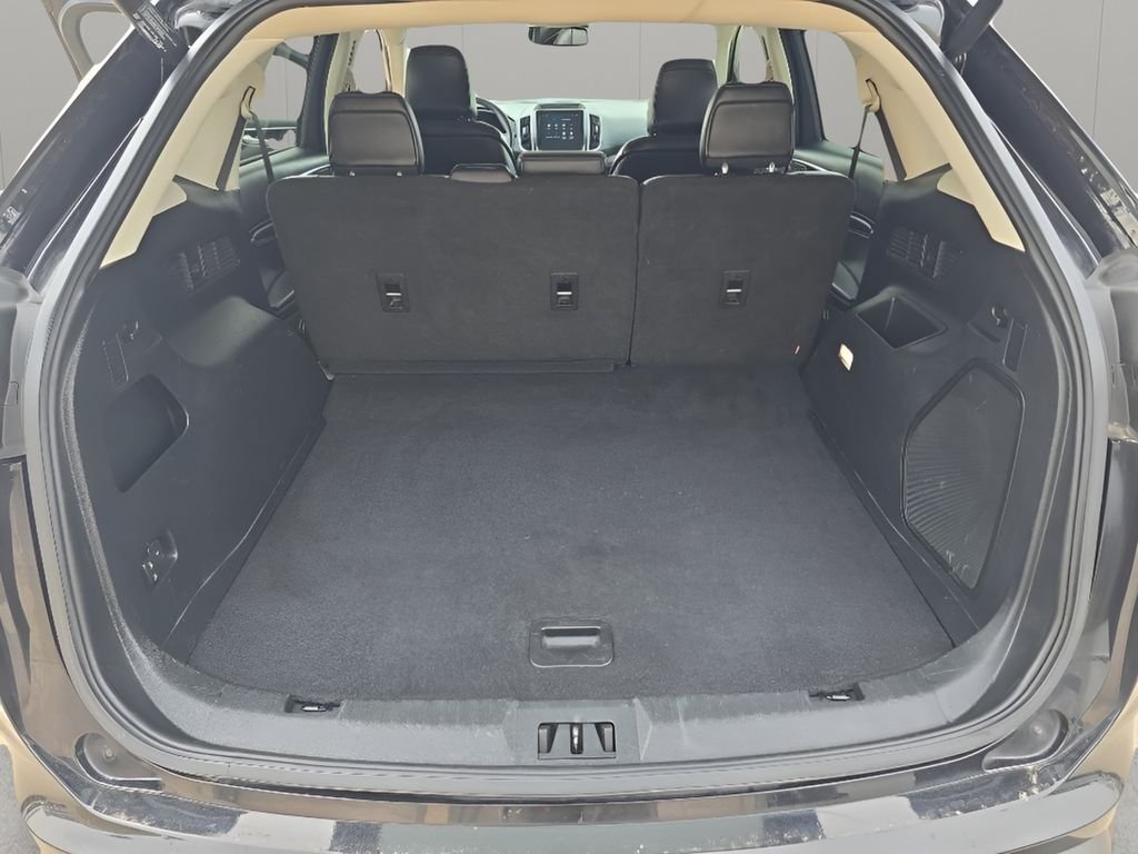 Used 2022 Black Ford Titanium image 30