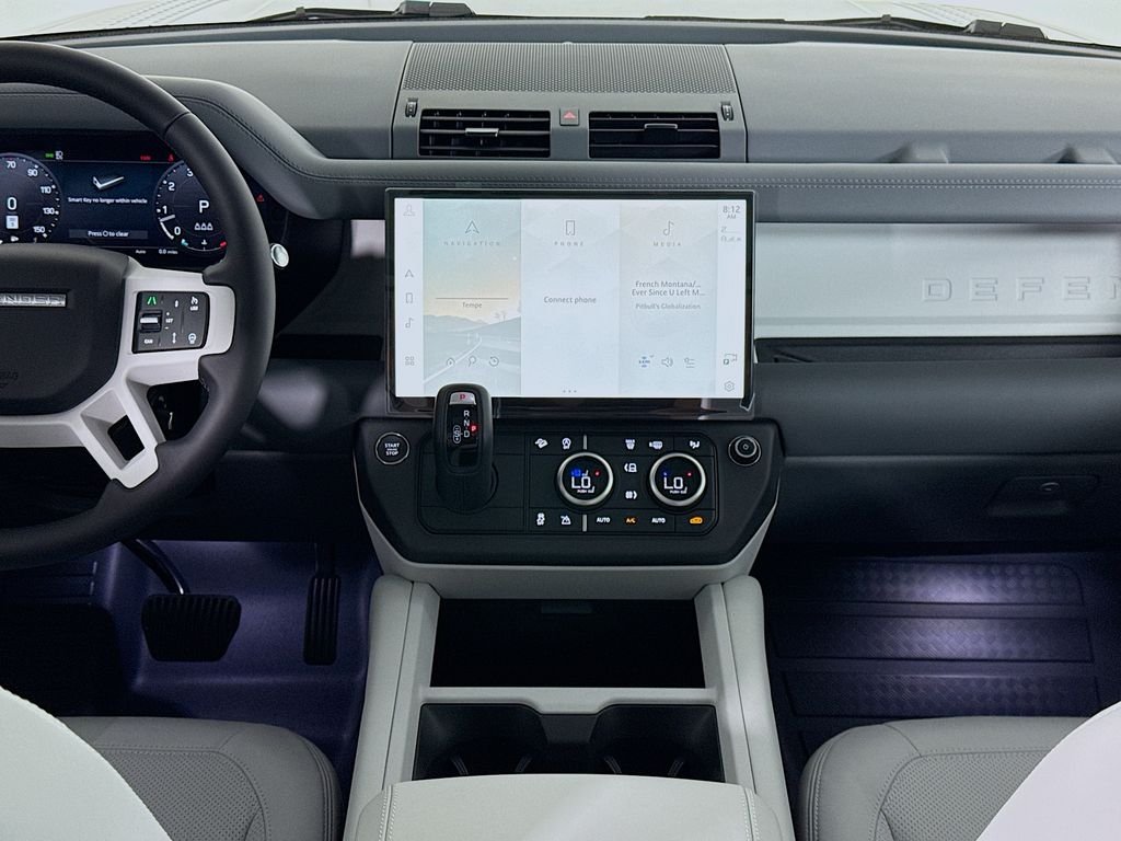 Used 2026 Tasman Blue Metallic Land Rover S image 14