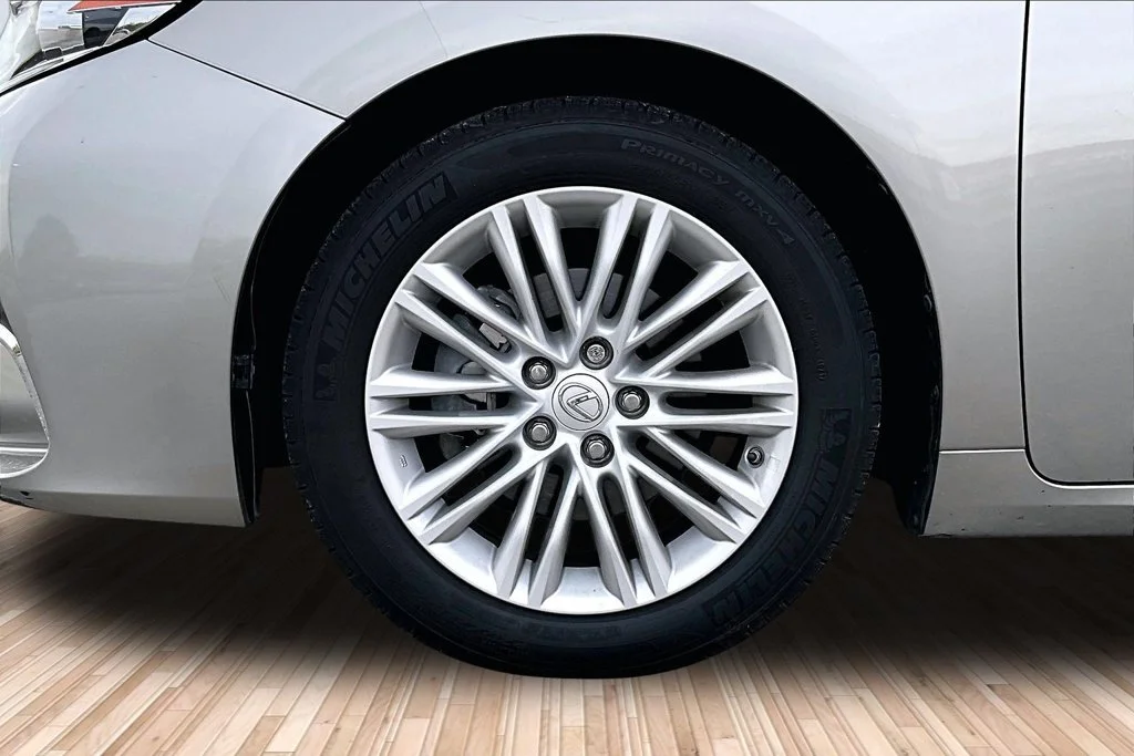 Used 2017 Silver Lexus 350 image 8