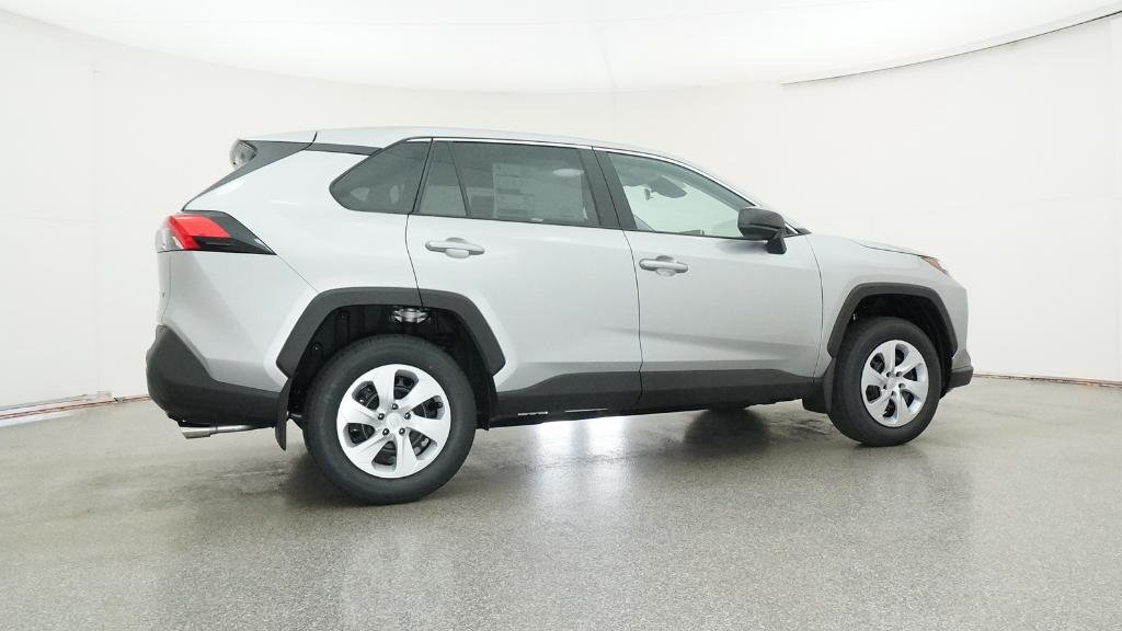 New 2025 Silver Sky Metallic Toyota LE image 15