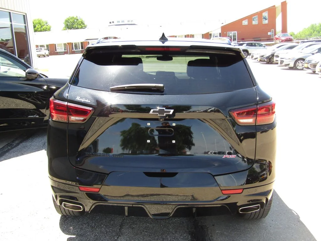 Used 2025 Black Chevrolet RS image 4