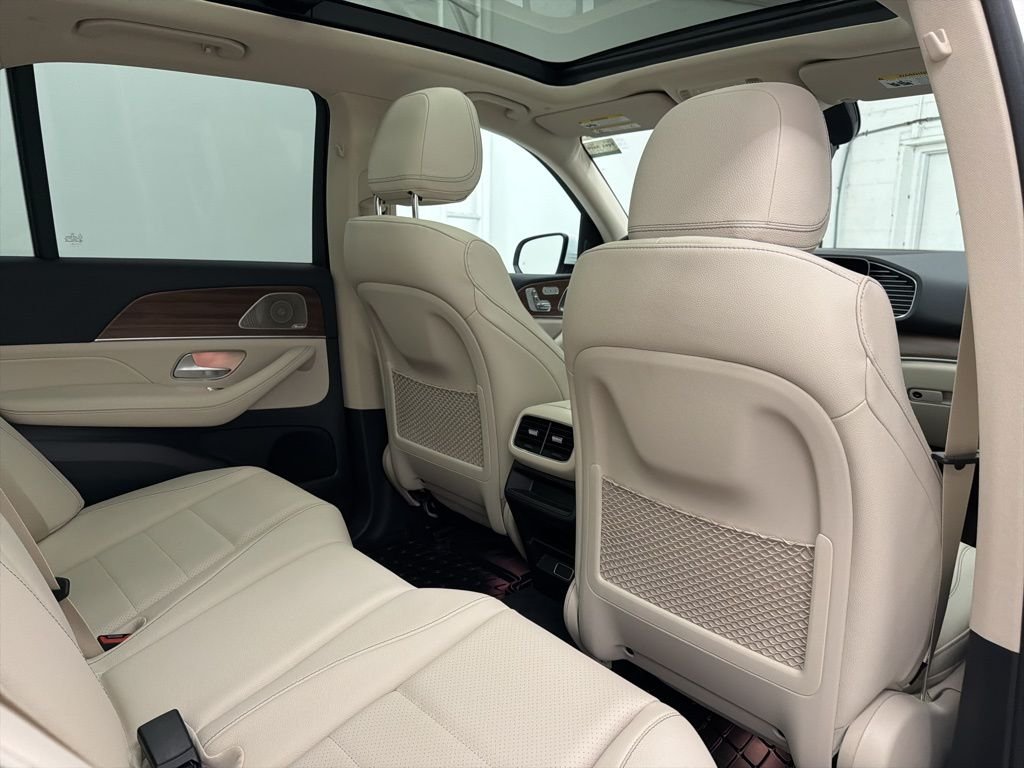 Used 2026 White Mercedes-Benz GLE 350 image 25