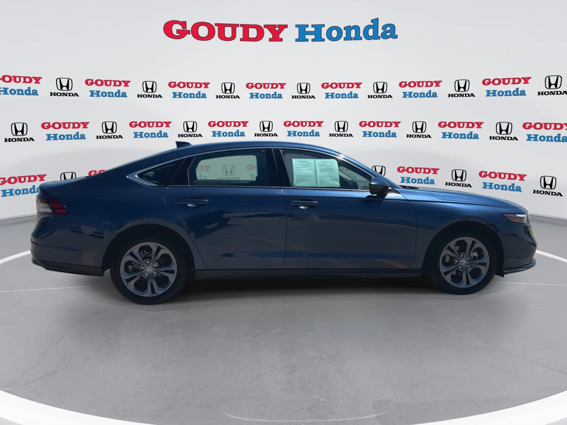 2023 Honda Accord EX - Photo 9