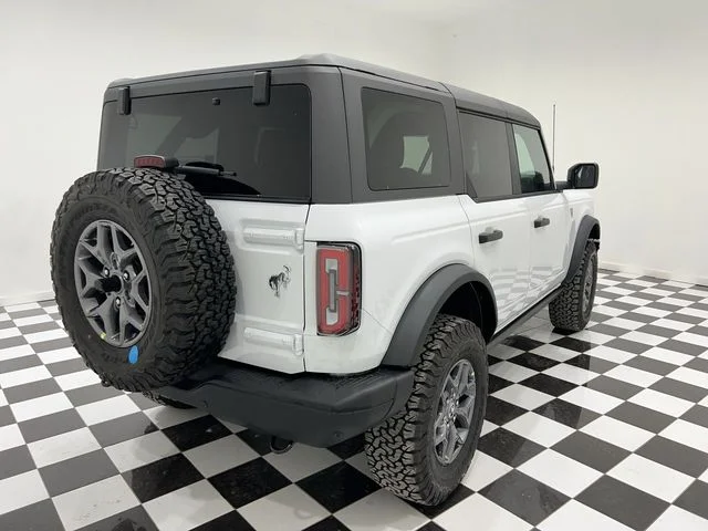 New 2025 Oxford White Ford Badlands® image 5