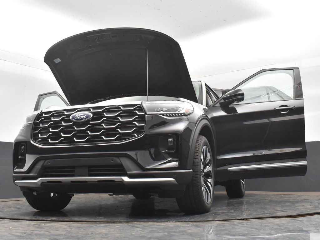 New 2026 Agate Black Metallic Ford Platinum™ image 39