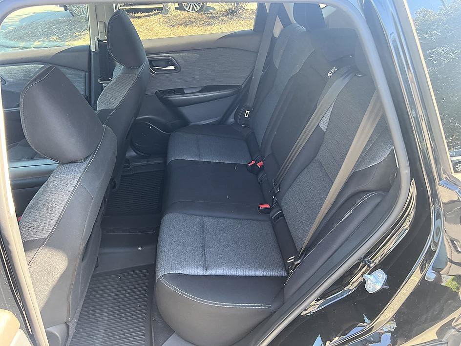 Used 2021 Super Black Nissan SV image 14