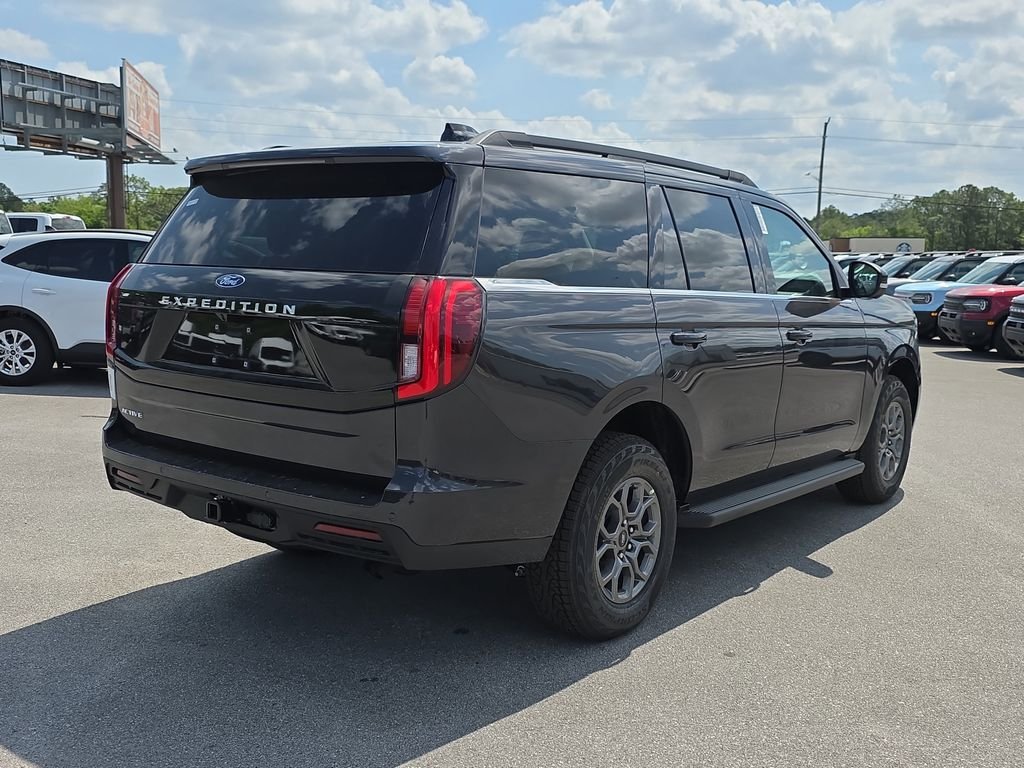 New 2026 Dark Matter Gray Metallic Ford Active image 7