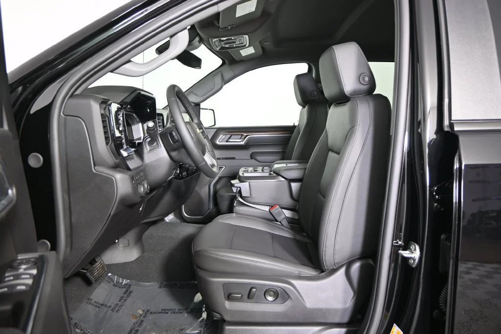 New 2026 Black Chevrolet LT image 20