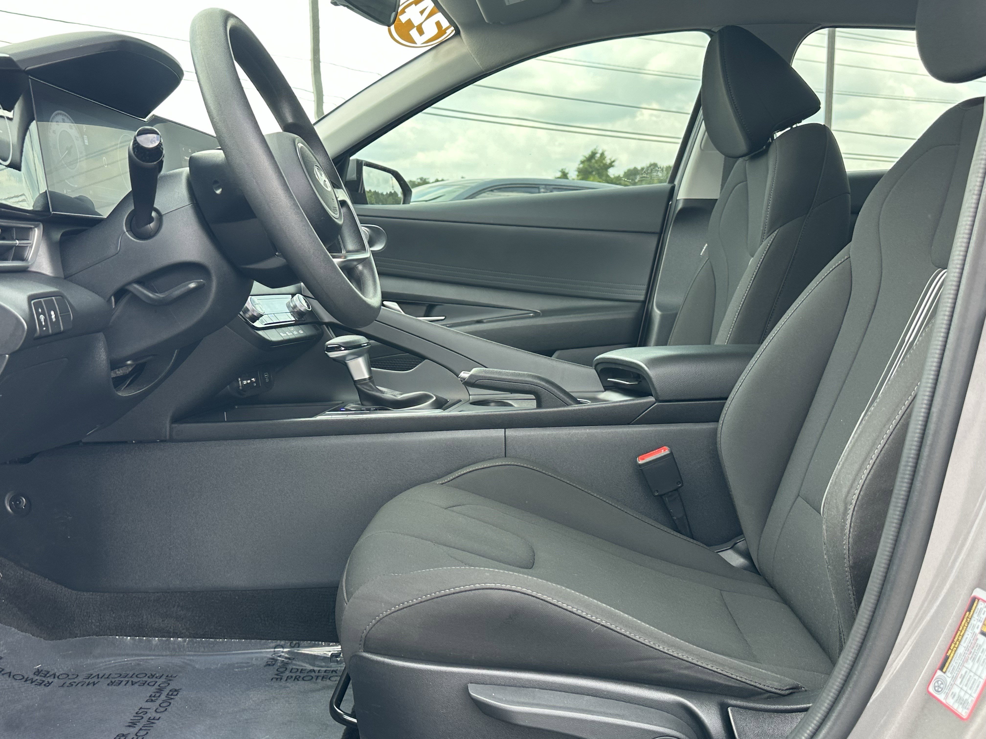 Used 2024 Fluid Metal Hyundai SEL image 9