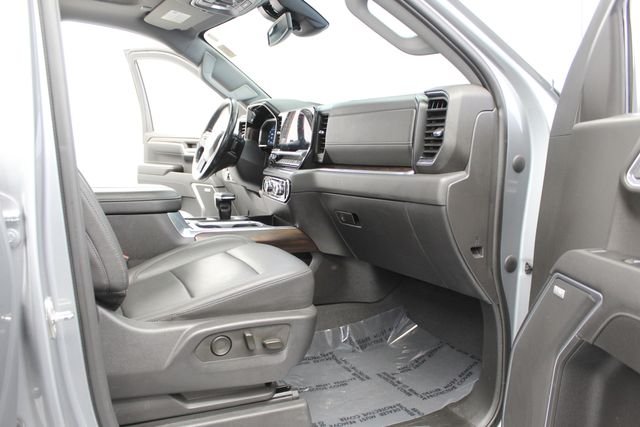 Used 2023 Silver GMC SLT image 27