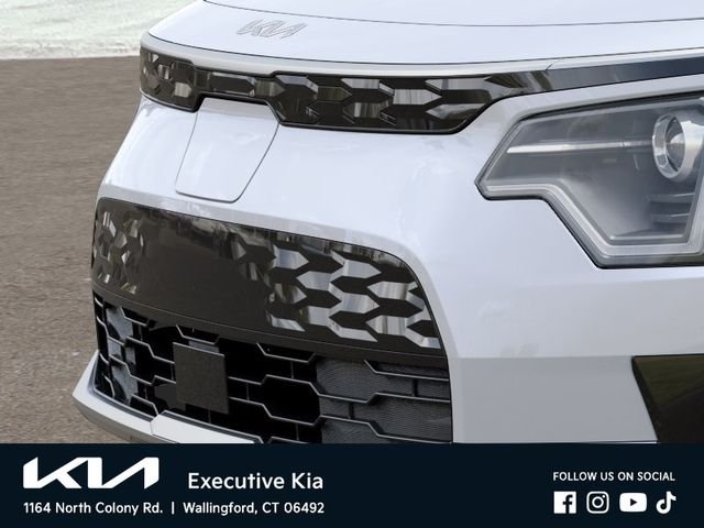 New 2026 White Kia Wind image 12