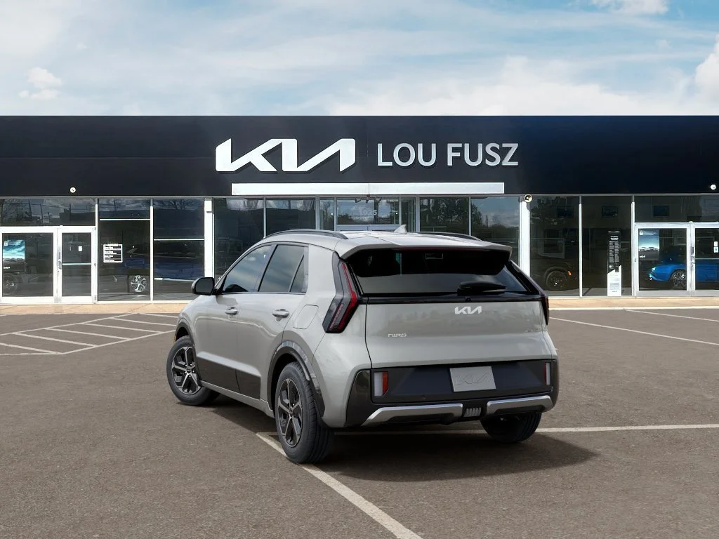 New 2027 Ivory Silver Kia SX image 4
