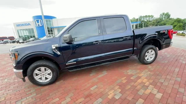 Used 2023 Blue Ford XLT image 6