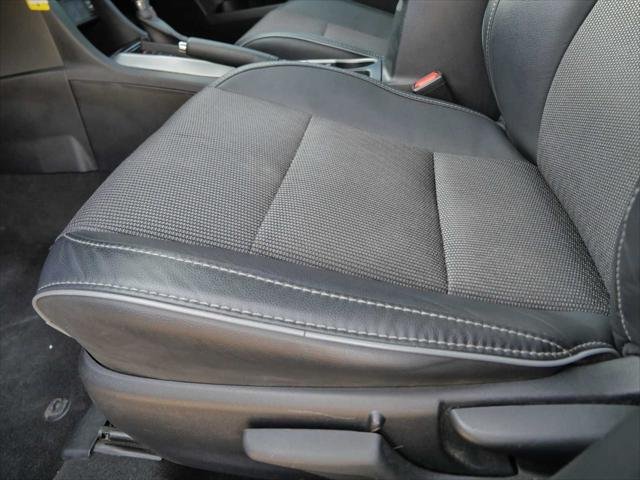 Certified Used 2016 BLACK SAND PEARL Toyota  image 20