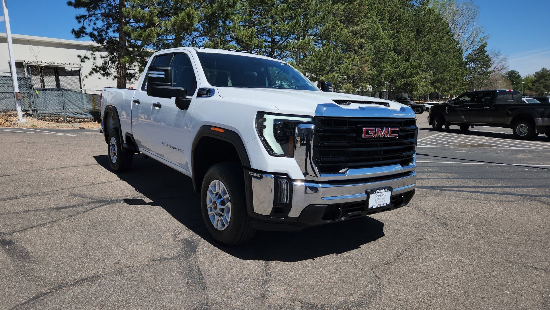 Used 2025 Summit White GMC Pro image 20