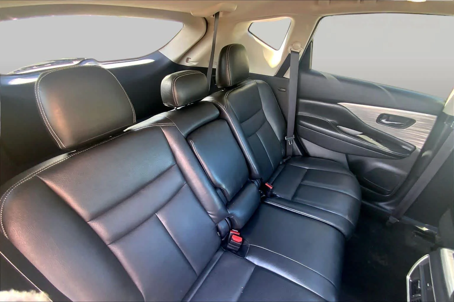 Used 2015 Java Metallic Nissan SV image 20