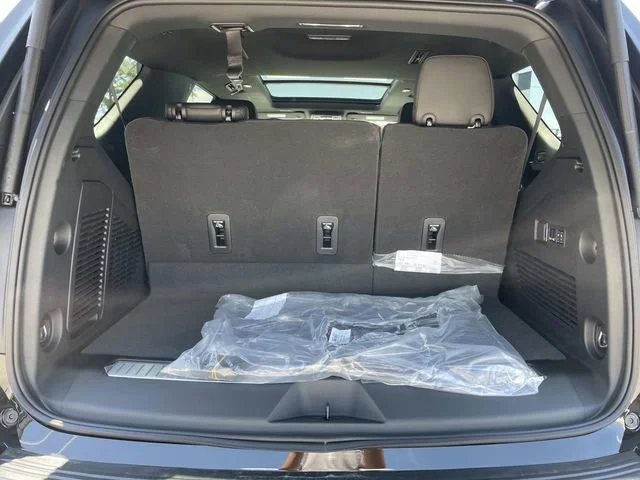 2026 Chevrolet Tahoe RST - Photo 8