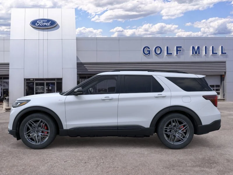 New 2026 Space White Metallic Ford ST-Line image 1